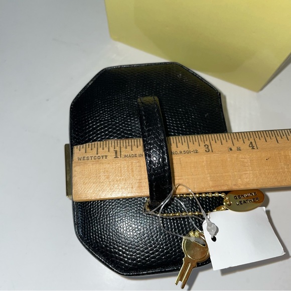 Wolf Designs Genuine Leather Black Travel Jewelry Box With Key and Tray - Picture 8 of 10